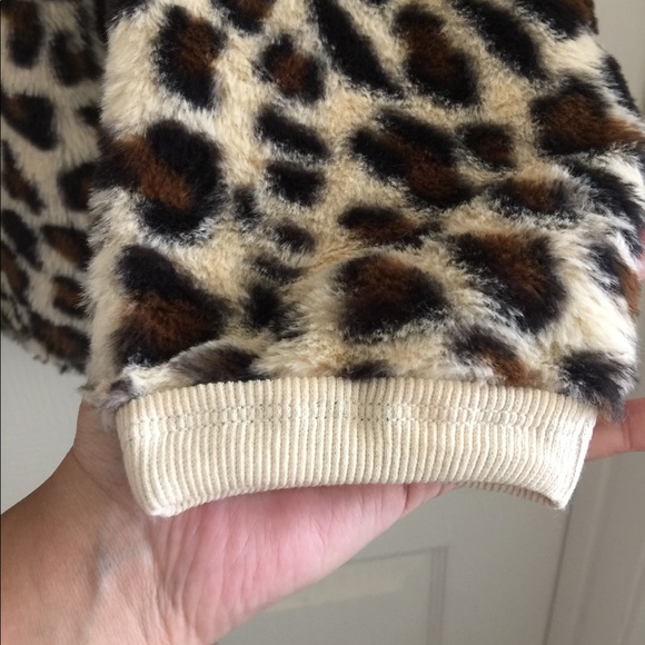 Easel Leopard Top - Picture 6 of 6